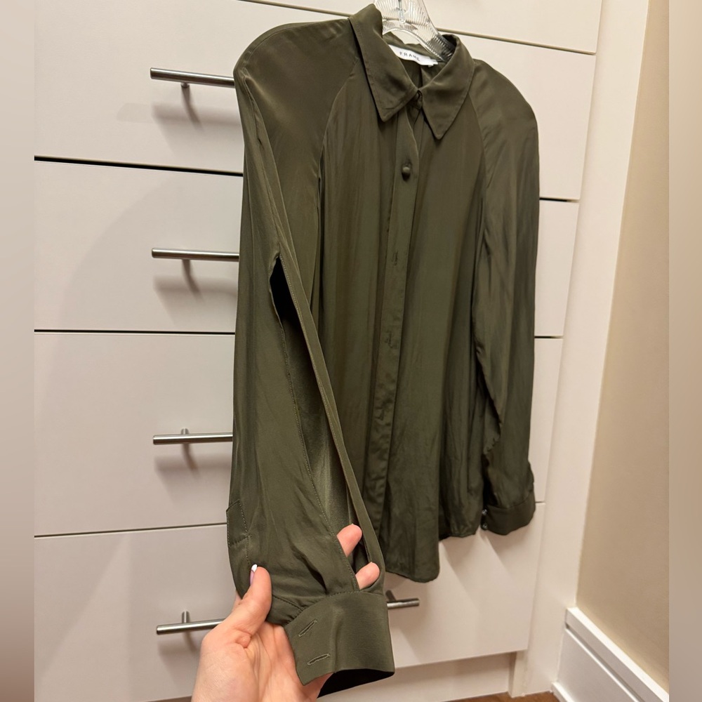 FRAME 100% silk blouse with bell sleeves with a slit, olive, size XS - Picture 5 of 17